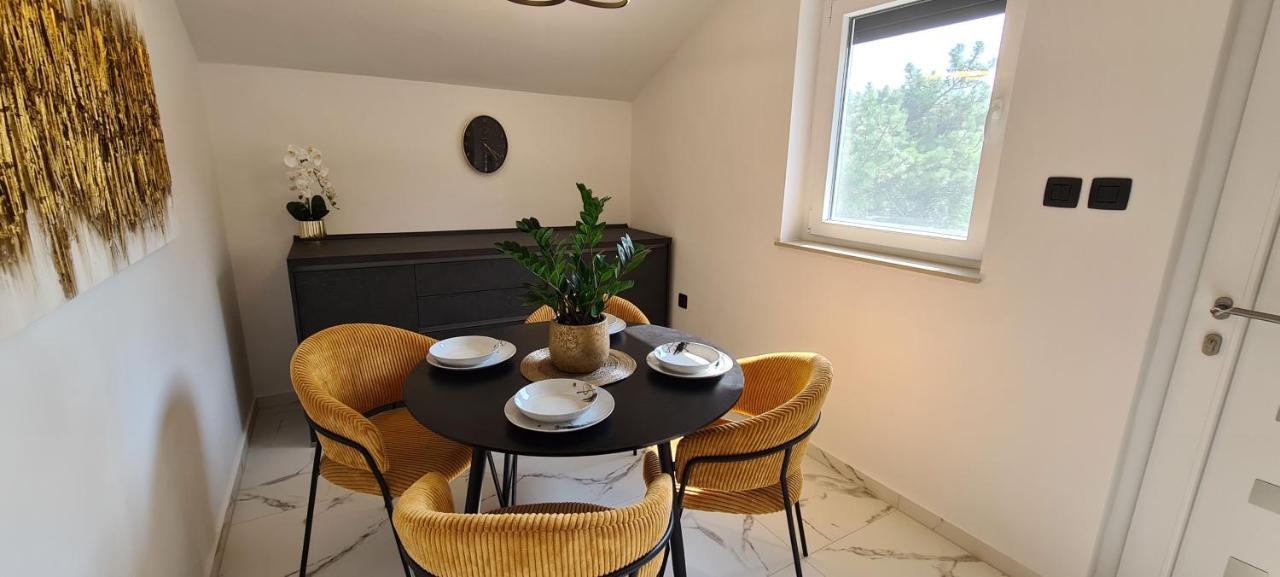 Apartments Rajna ชิซิชี ภายนอก รูปภาพ